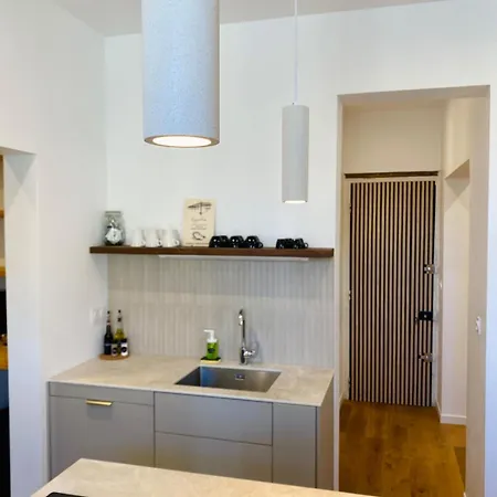 Apartment 'lazare' T3 Climatise, Centre-ville, Wifi